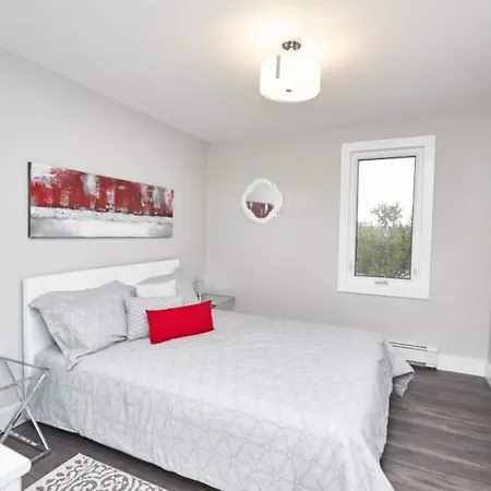 Clifton Hill Hideaway 2B -Two Bedroom Condo Niagara Falls Exterior photo