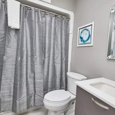 Clifton Hill Hideaway 2B -Two Bedroom Condo Niagara Falls Exterior photo