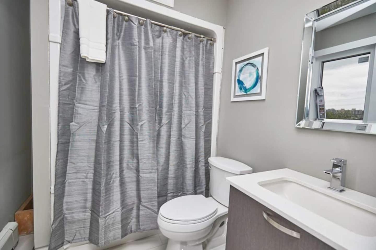 Clifton Hill Hideaway 2b -two Bedroom Appartement Niagara Falls